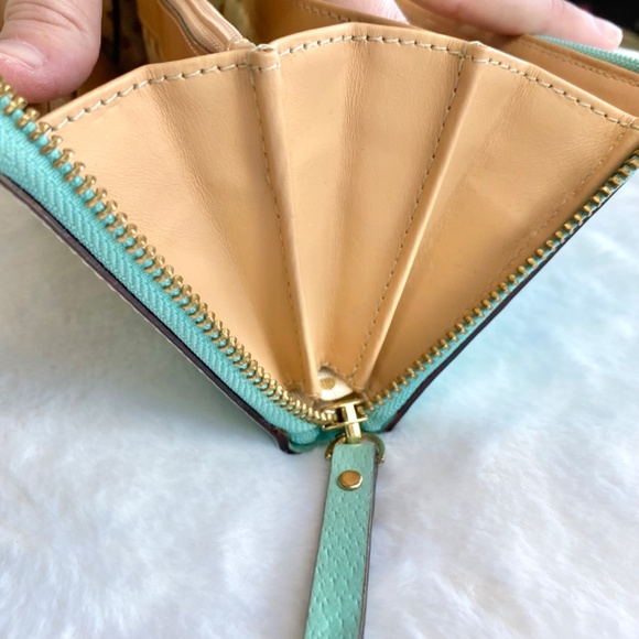 Kate Spade Light Blue Large Zip Around Continental Wallet with Original Tags - Picture 10 of 16